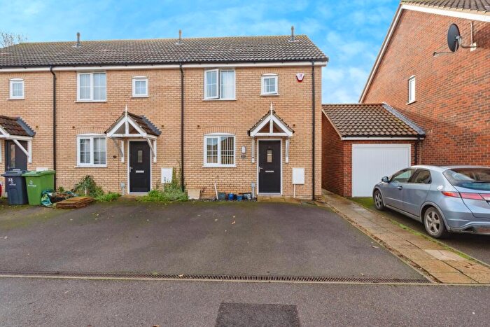2 Bedroom End Of Terrace House For Sale In Adcock Road, Watton, Norfolk, IP25