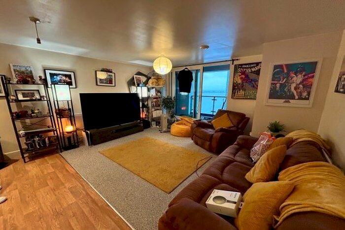 2 Bedroom Flat To Rent In Duncansby House, Caerdydd, CF11