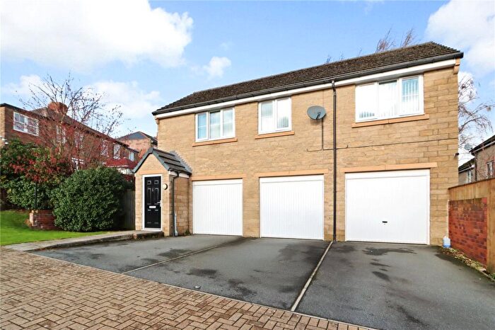 2 Bedroom Flat To Rent In Ellen Crescent, Crawcrook Ryton, Tyne And Wear, NE40