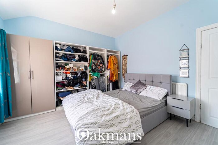 3 Bedroom End Of Terrace House For Sale In Rathbone Road, Smethwick, B67