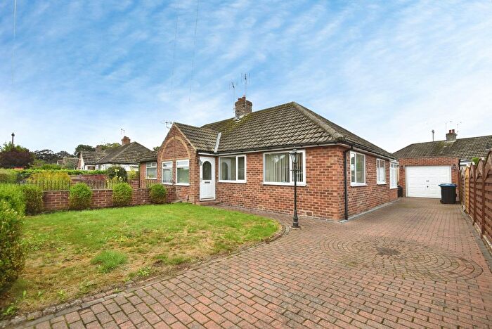 2 Bedroom Bungalow For Sale In Chain Lane, Knaresborough, North Yorkshire, HG5