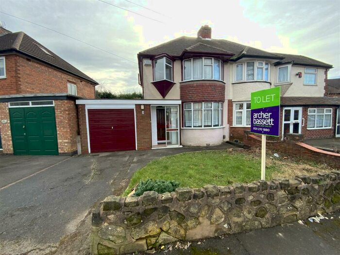 3 Bedroom Semi-Detached House To Rent In Sunnymead Road, Sheldon, B26