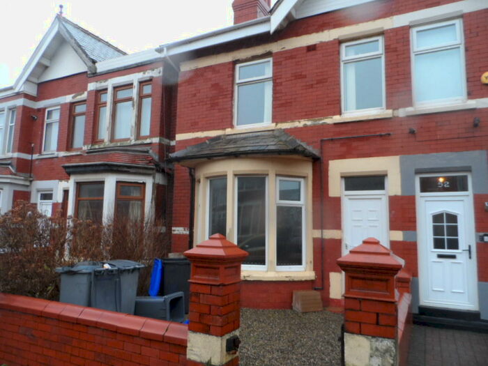 2 Bedroom Flat To Rent In Cornwall Avenue, Blackpool, FY2