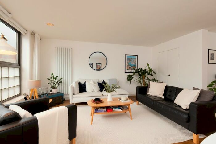 1 Bedroom Flat To Rent In New Crane Place, London, E1W