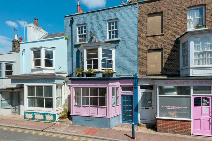 1 Bedroom Flat To Rent In Addington Street, Ramsgate, CT11