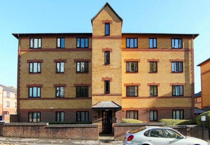 2 Bedroom Flat To Rent In Caslon Court, Somerset Street, Redcliffe, BS1