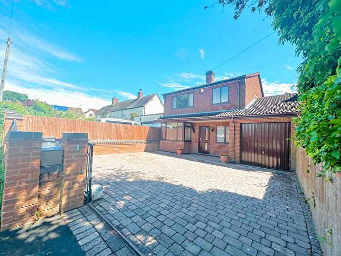 4 Bedroom Detached House To Rent In Knowle Hill, Hurley, Atherstone, Warwickshire, CV9