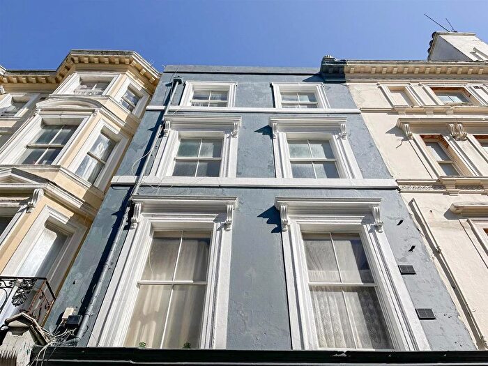 1 Bedroom Flat To Rent In Claremont, Hastings, TN34
