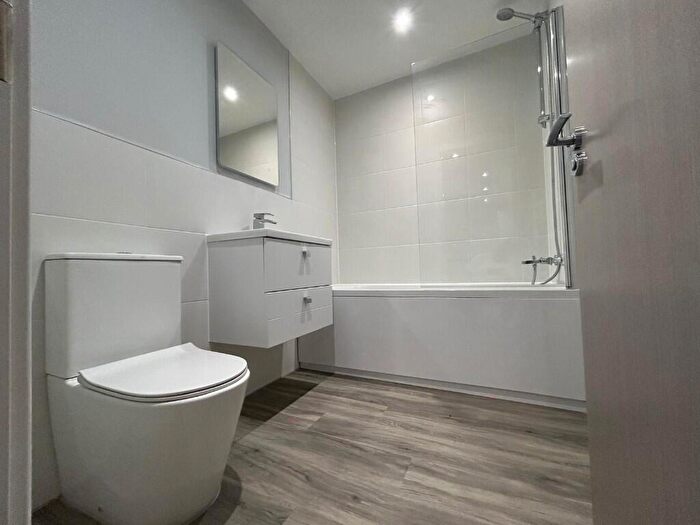 1 Bedroom Apartment To Rent In Derby Square, Liverpool, Merseyside, L2