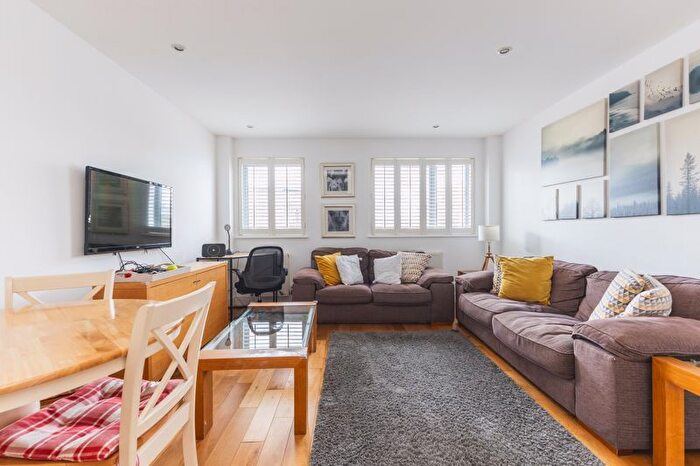 2 Bedroom Property To Rent In Upper Richmond Road, London, SW15