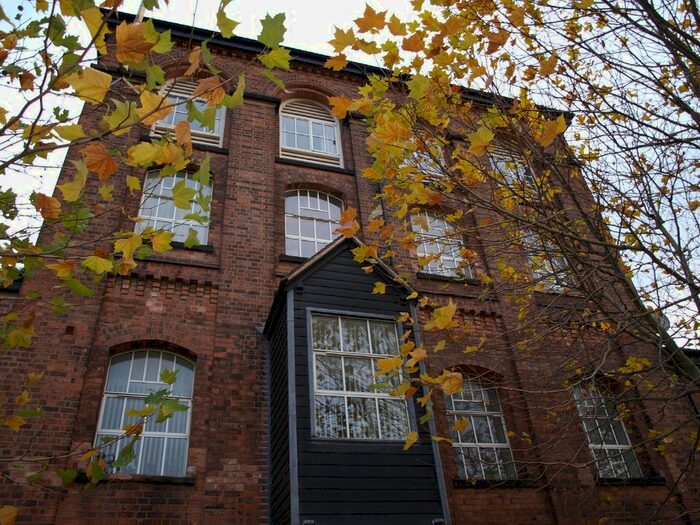 1 Bedroom Flat To Rent In Tiger Court, Burton-On-Trent DE14