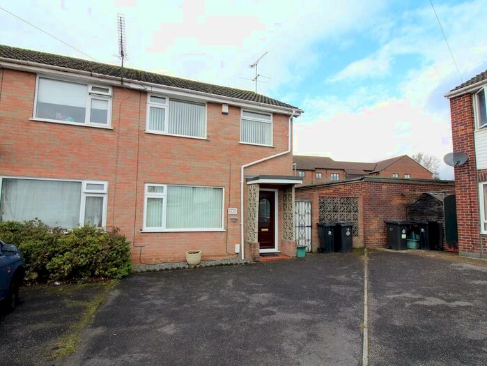 3 Bedroom End Of Terrace House To Rent In Llewellin Close, Upton, Poole, BH16