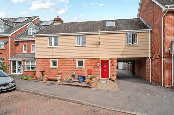 2 Bedroom Maisonette For Sale In Lapwing Way, Four Marks, Alton, Hampshire, GU34