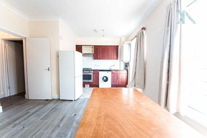 1 Bedroom Flat To Rent In Tulse Hill, Brixton, SW2