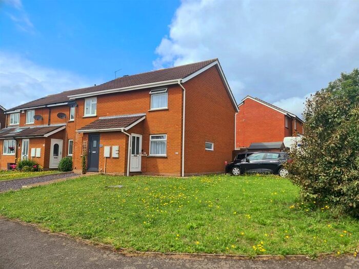 2 Bedroom Link Detached House To Rent In Porlock Drive, Sully, Penarth, CF64