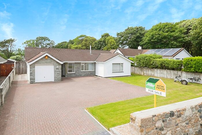 4 Bedroom Bungalow For Sale In Trelissick Road, Hayle, Cornwall, TR27