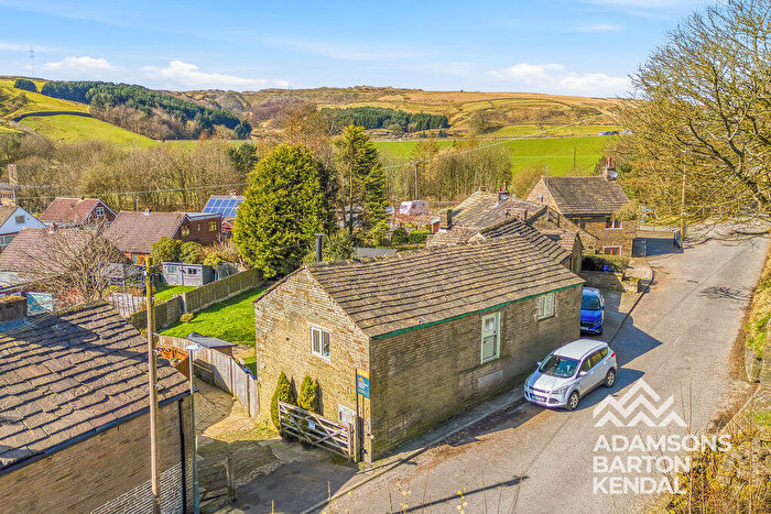 3 Bedroom Barn For Sale In Tong End, Whitworth, OL12