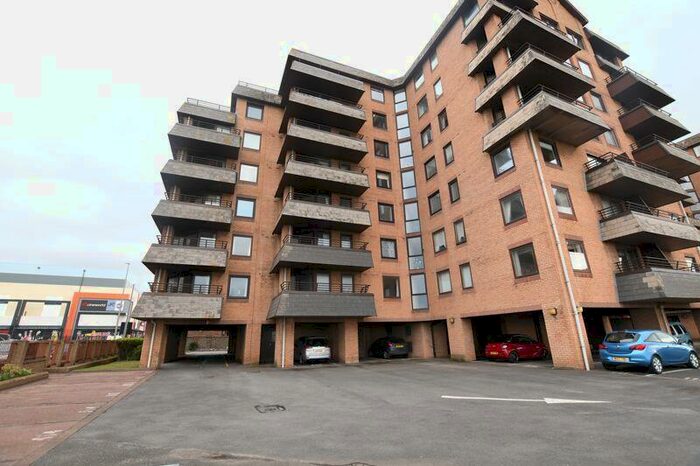 2 Bedroom Apartment To Rent In Beach Road, Weston-Super-Mare, BS23