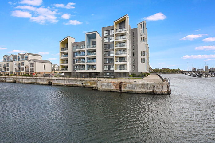 1 Bedroom Apartment For Sale In Ripplewaters, St Mary's Island, Chatham, ME4