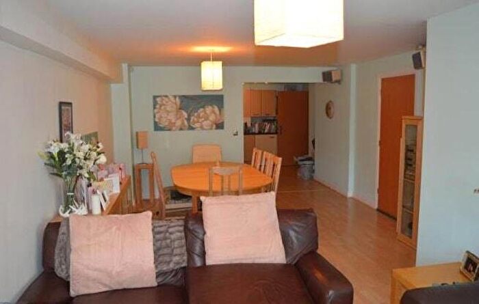 2 Bedroom Apartment To Rent In Royal Plaza, Westfield Terrace, Sheffield, S1