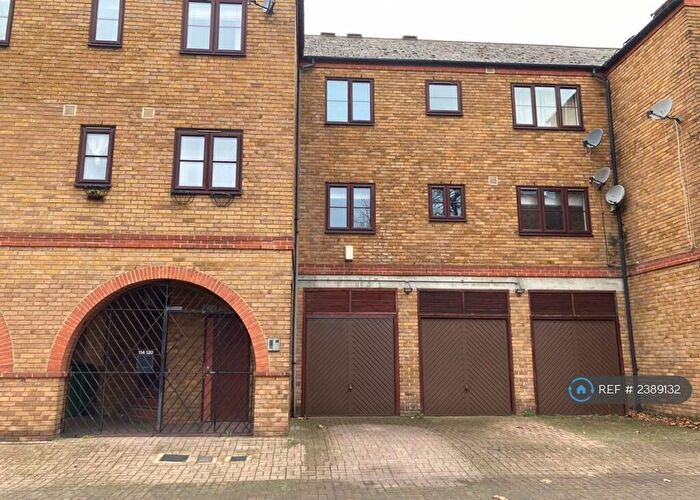 1 Bedroom Flat To Rent In Surrey Quays, London, SE16