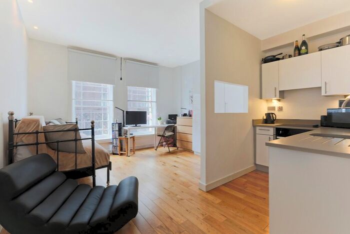 Studio To Rent In York Way, Kings Cross, N1