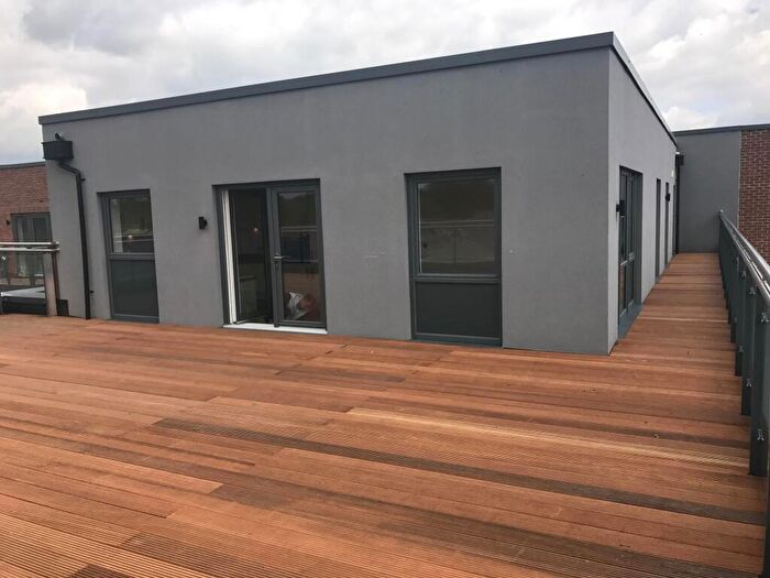 2 Bedroom Penthouse To Rent In Atlas Way, Oakgrove, Milton Keynes, MK10
