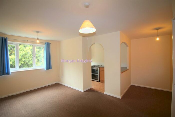 1 Bedroom Flat To Rent In Parsonage Road, Grays, RM20
