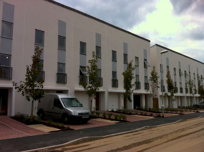 4 Bedroom House To Rent In Aviation Avenue, Hatfield, AL10