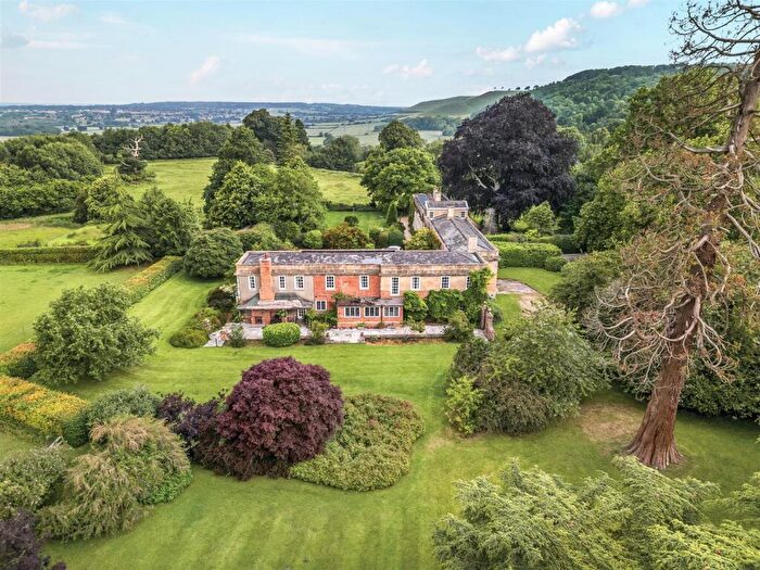 7 Bedroom Semi-Detached House For Sale In Roundway Park, SN10