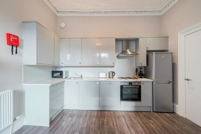 2 Bedroom Flat To Rent In Bruntsfield Place, Bruntsfield, Edinburgh, EH10