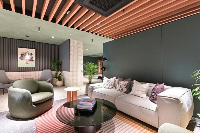 Apartment To Rent In The Maple, Aviator Drive, London, NW2