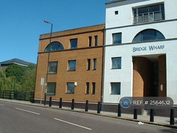3 Bedroom Flat To Rent In Bridge Wharf, London, N1