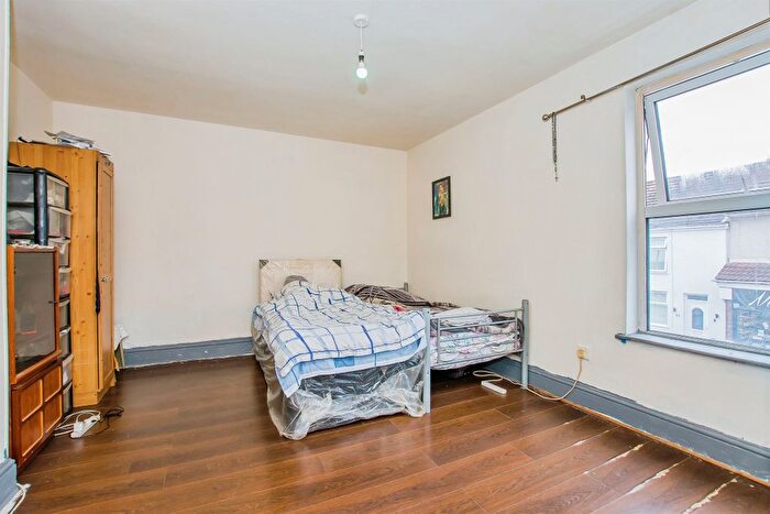3 Bedroom Terraced House For Sale In Gladstone Street, Peterborough, PE1