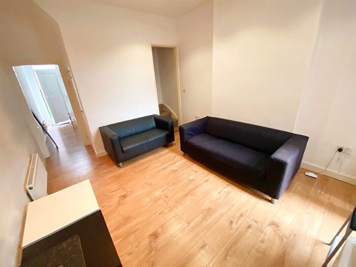 3 Bedroom Terraced House To Rent In Colchester Street, Coventry, CV1