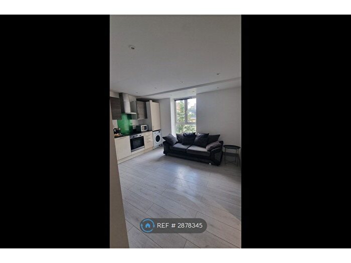 2 Bedroom Flat To Rent In Nelson Street, Southend On Sea, SS1