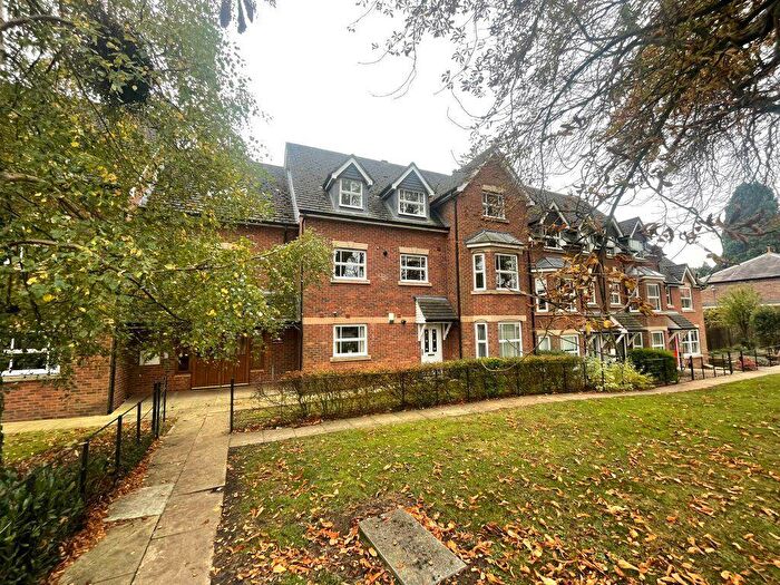 2 Bedroom Flat To Rent In Abbey Springs, Darlington, DL3