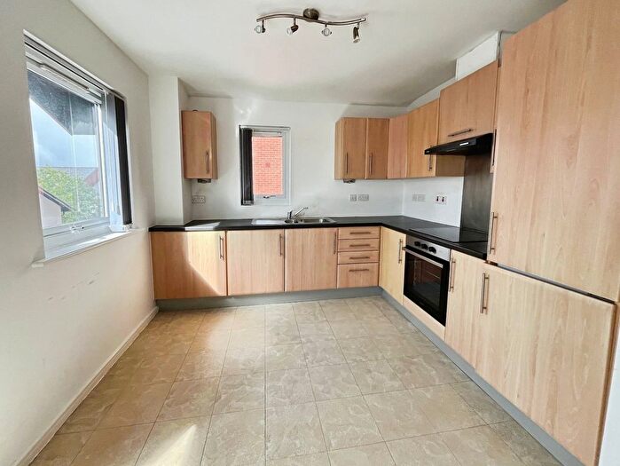 1 Bedroom Flat For Sale In Cavendish Road, West Didsbury, Manchester, M20