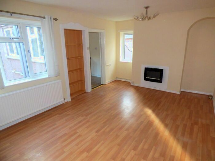 1 Bedroom Flat To Rent In Balfour Road, Kingsthorpe Hollow, NN2