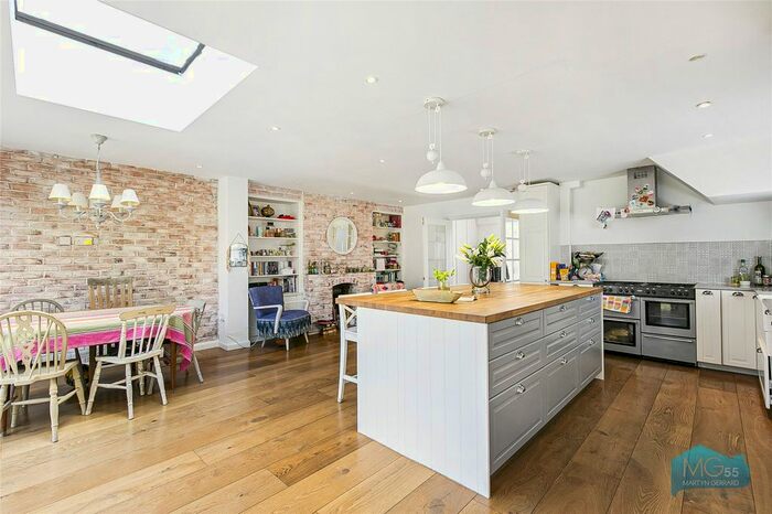 4 Bedroom Semi-Detached House To Rent In Devonshire Road, London, NW7