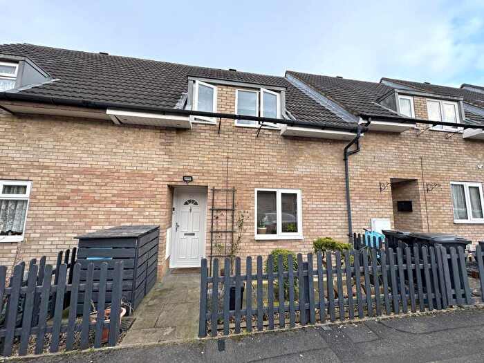 3 Bedroom Terraced House To Rent In Bosham Close, Swindon, SN5