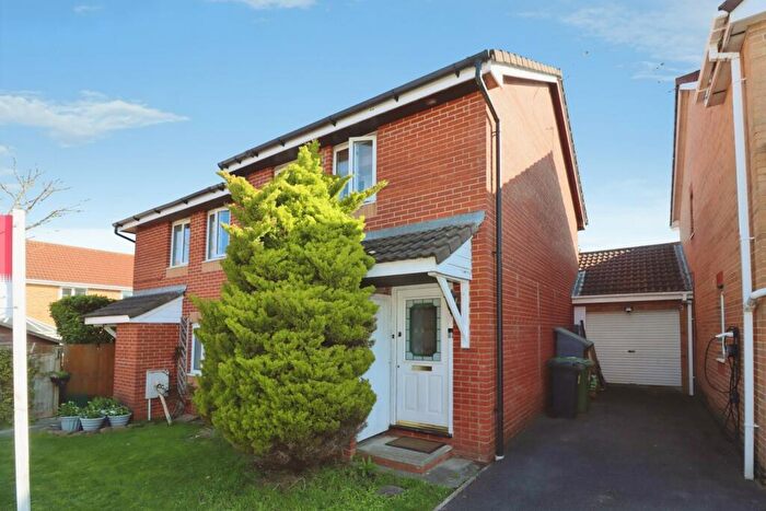 2 Bedroom Semi Detached House For Sale In Emet Grove, Emersons Green, Bristol, BS16