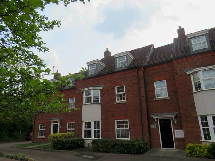 1 Bedroom Apartment To Rent In Sefton Court, Welwyn Garden City, AL8