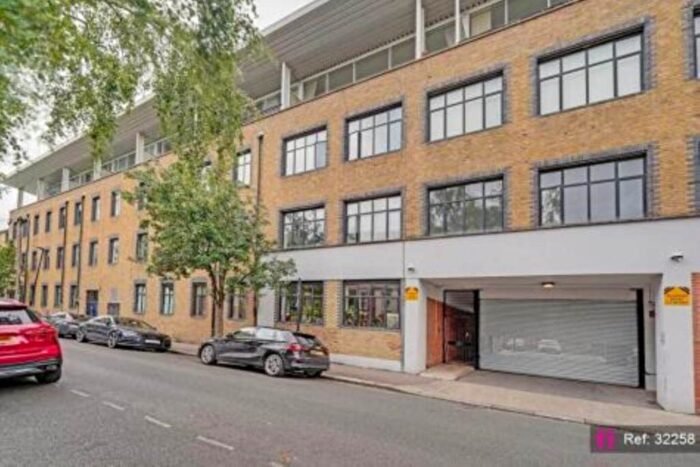 1 Bedroom Flat For Sale In Spectacle Works, Jedburgh Road, E13
