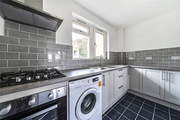 1 Bedroom Flat For Sale In Key Close, London, E1