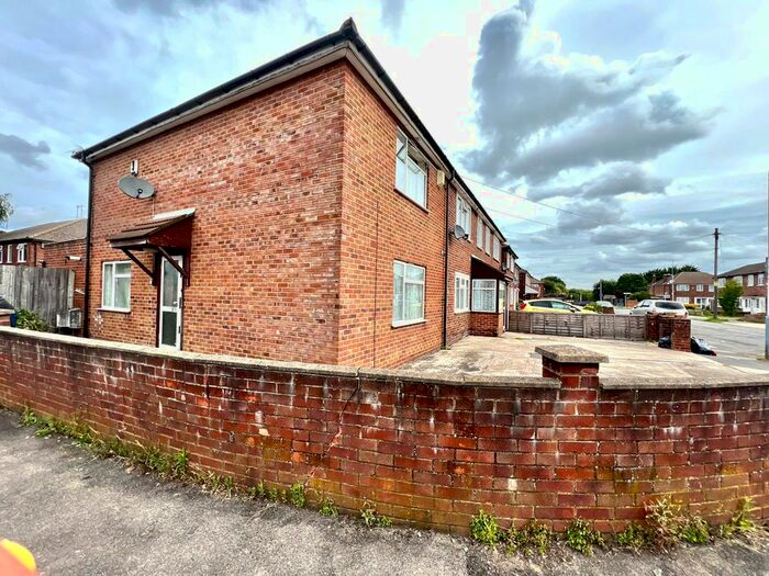 3 Bedroom End Of Terrace House To Rent In Warley Rd, Hayes, UB4