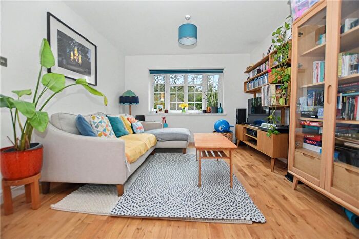 3 Bedroom Terraced House For Sale In Martens Avenue, Bexleyheath, DA7