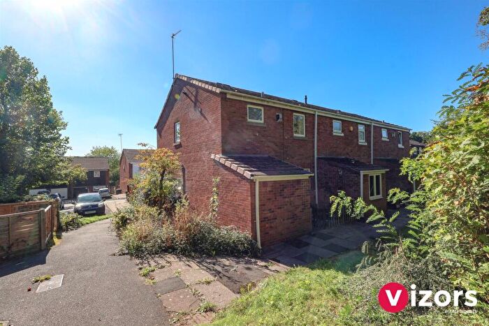 3 Bedroom End Of Terrace House For Sale In Northleach Close, Church Hill North, Redditch, B98