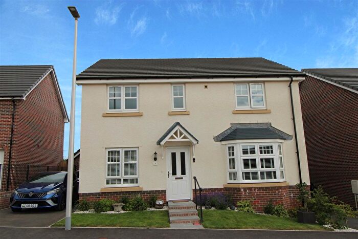 4 Bedroom Detached House For Sale In Ffordd Cae'r Ywen, Cwmgelli, Blackwood, NP12