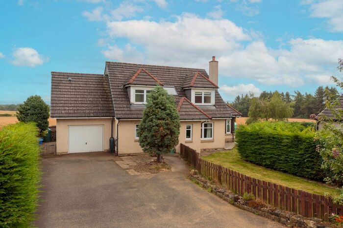 4 Bedroom Detached House For Sale In Boghall Cottages Biggar Road, Edinburgh, EH10